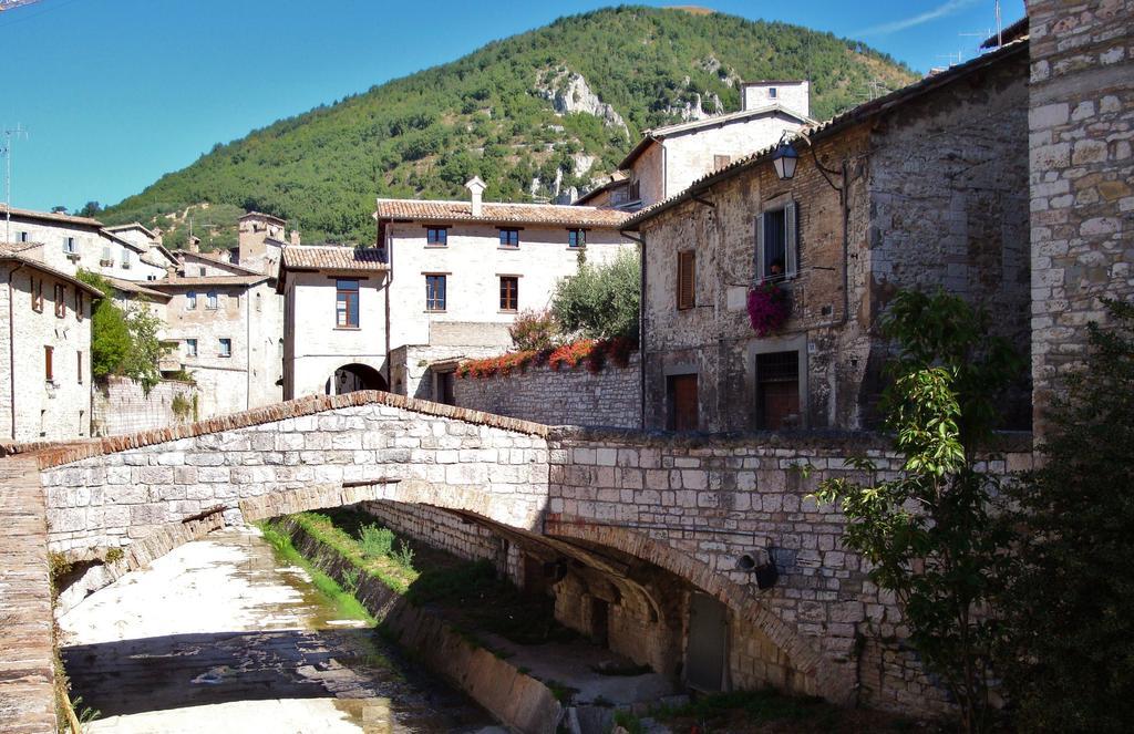 Hotel Tre Ceri Gubbio Exterior foto