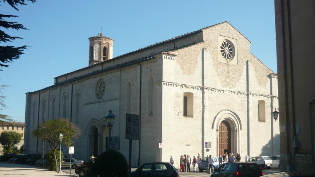 Hotel Tre Ceri Gubbio Exterior foto